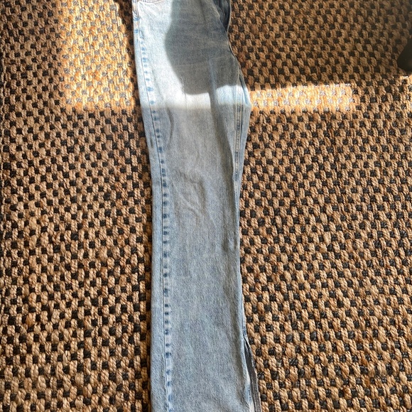 Zara Woman Denim Collection Size 10 Light Wash Slight Split jeans - Picture 4 of 5